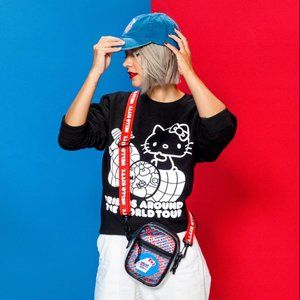 ❣️2/$36 Sanrio Hello Kitty Friends World Tour Clear Crossbody Sling Bag Pouch